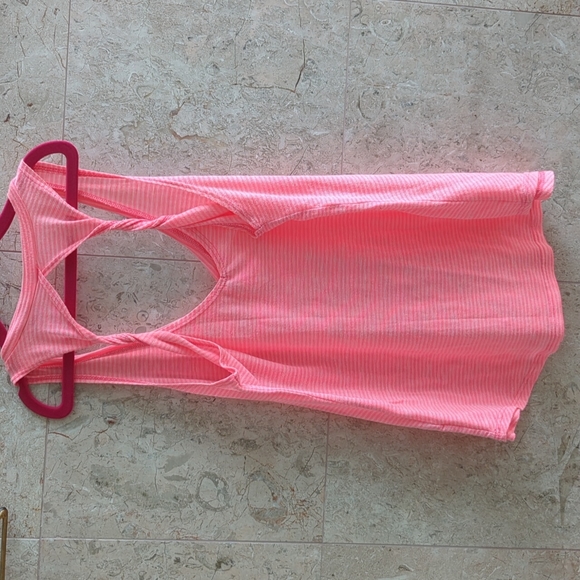 Pink open back tank top - Picture 1 of 4